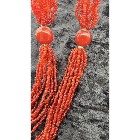 VTG  SILVER AMULET Glass Seed Beads / 2 Coral? Larger Beads /10 Strand Necklace - Picture 6 of 13